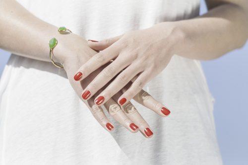 Lire la suite à propos de l’article Tutoriel manucure/nail art : Comment rendre vos mains plus belles et originales