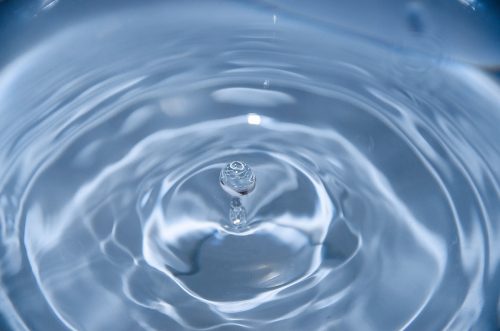 Lire la suite à propos de l’article Quel type d’eau privilégier pour un régime pauvre en sodium et riche en magnésium ?